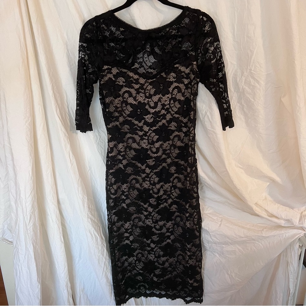 Good condition ASOS maternity black lace overlay midi dress. Size 4